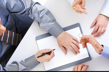 信用卡透支半年后能否办理销户？